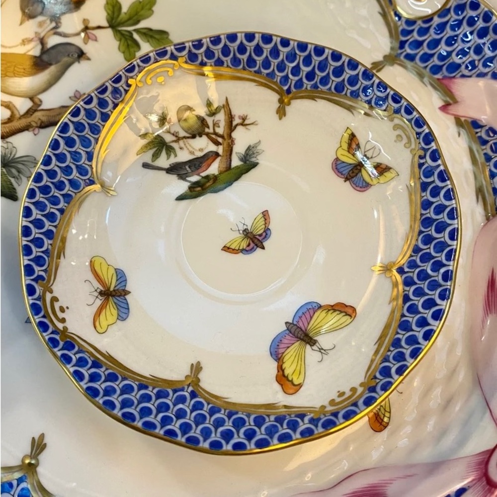 Rothschild Birds Blue Fishnet Border (RARE)